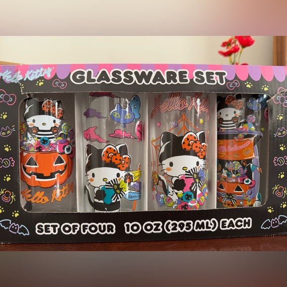 New Hello Kitty Halloween set of four 10 oz glassware set - Picture 2 of 5